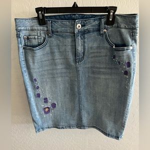 Torrid Disney Tangled Lantern Embroidered Denim Skirt